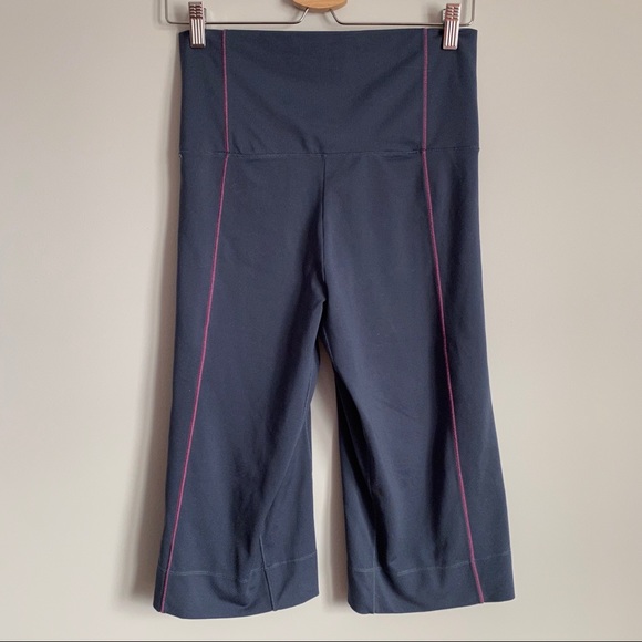 AerieFit - High-Waisted Gaucho Pants - Picture 3 of 4